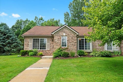 311 Countryside Ct, Highland, MI, 48357-3870 | Card Image