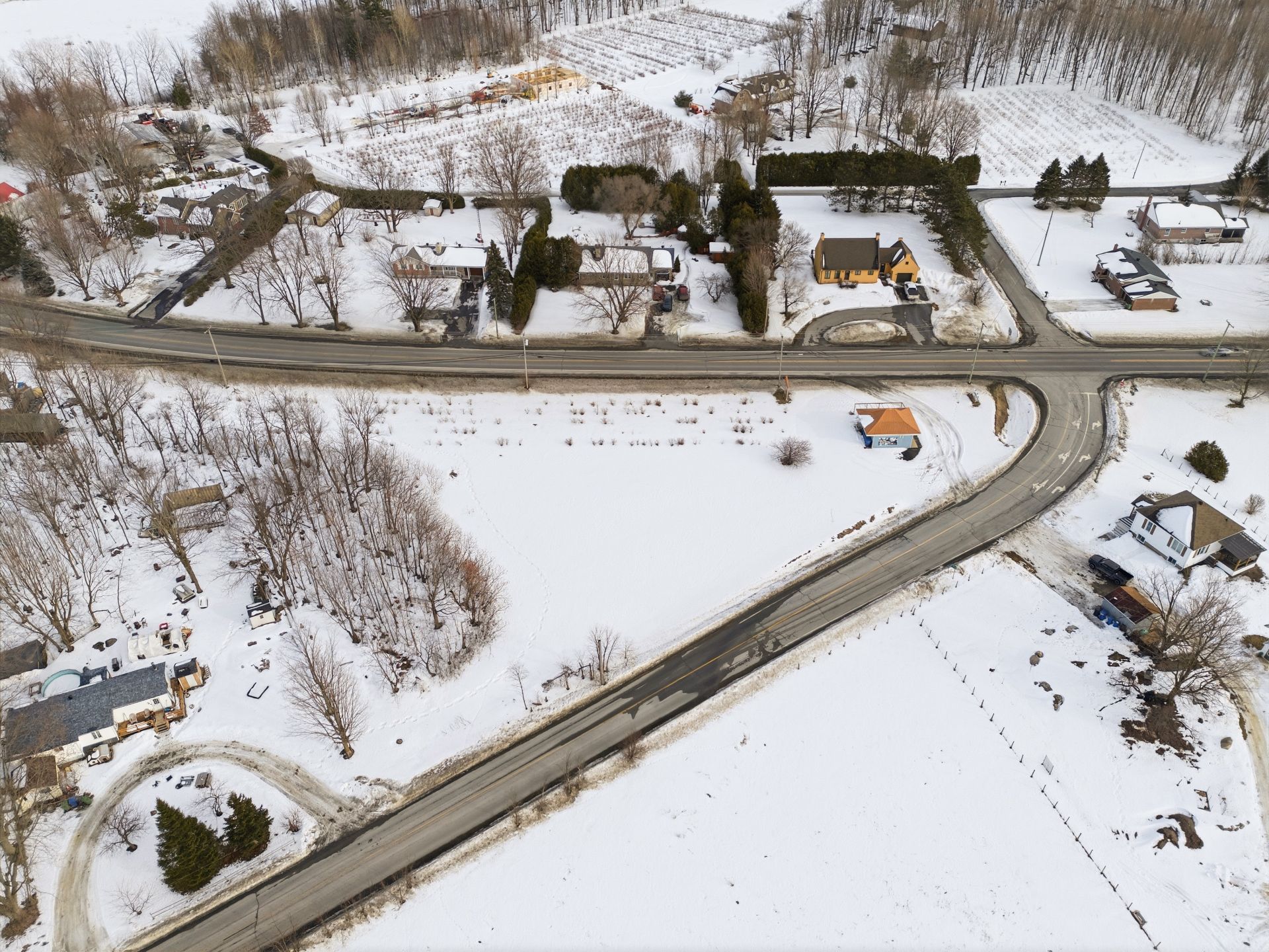 Commercial Sale in Roxton Pond 5