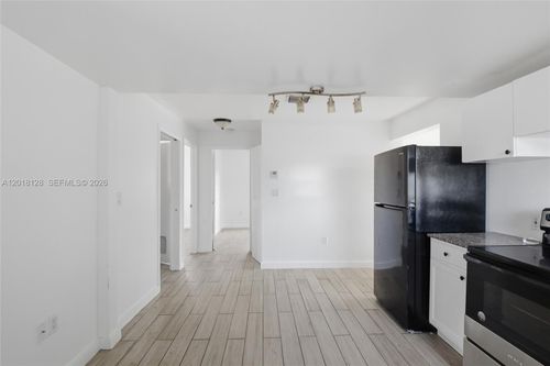 4-1035 Nw 5th St, Miami, FL, 33128 | Card Image