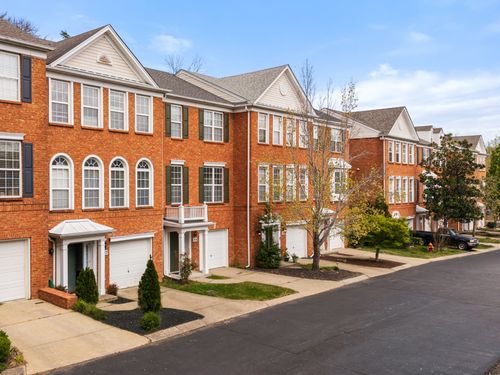 apt-703-7252 Highway 70 S, Nashville, TN, 37221-2858 | Card Image