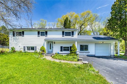 9 Amesbury Rd, Rochester, NY, 14623-5313 | Card Image