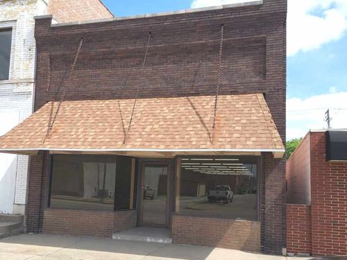 108 E Sale St, Tuscola, IL, 61953-1436 | Card Image