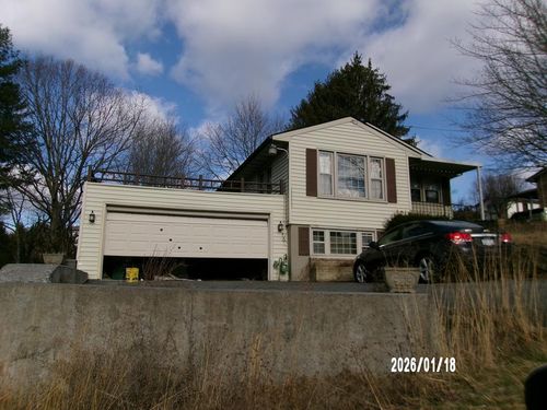 2000 Whitethorn Street Ext, Bluefield, WV, 24701-4316 | Card Image