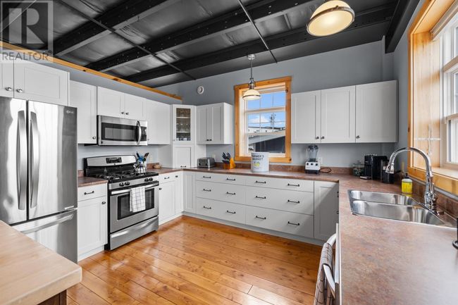360 Water St, House other with 2 bedrooms, 5 bathrooms and null parking in Summerside PE | Image 8