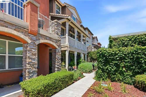 4442 Kennett Ter, Fremont, CA, 94536-5735 | Card Image