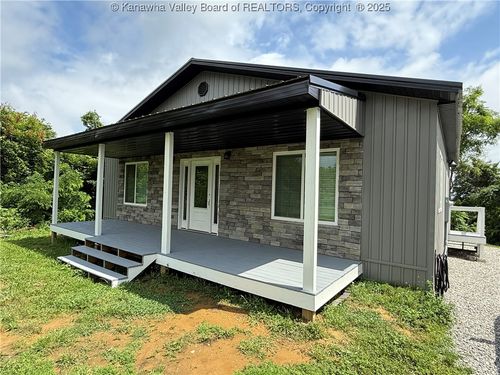 141 Hilltop Rd, Gallipolis Ferry, WV, 25515-6648 | Card Image