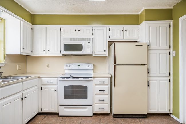 1355 S 11 Th St, Condo with 2 bedrooms, 3 bathrooms and null parking in Waco TX | Image 7