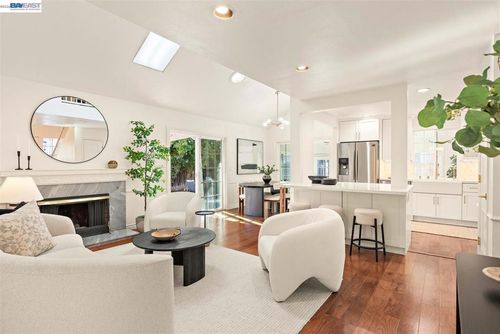 2558 Pantalis Ct, San Jose, CA, 95132-2636 | Card Image