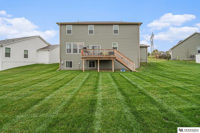 18514 Olive Cir, House other with 4 bedrooms, 4 bathrooms and 3 parking in Omaha NE | Image 34