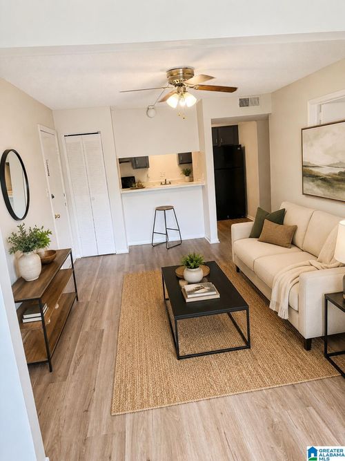 c-410 Skyview Dr, BIRMINGHAM, AL, 35209-7615 | Card Image