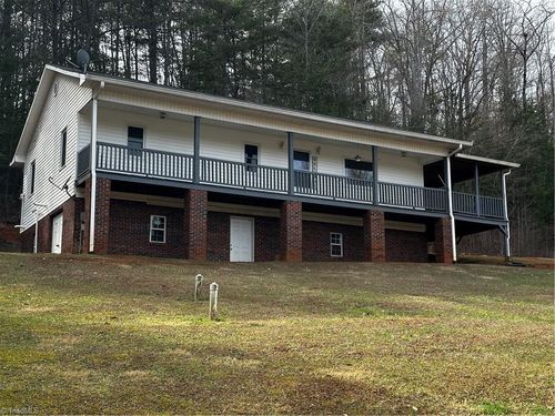 11555 Sparta Rd, Mc Grady, NC, 28649-9432 | Card Image