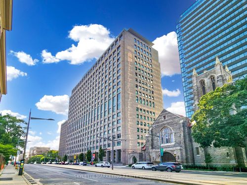 {{alt}} | Card Image