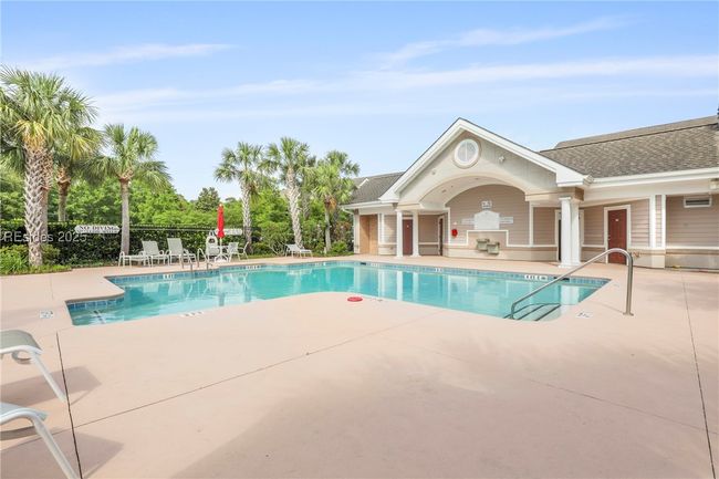 UNIT-18-202 - 4924 Bluffton Pkwy, Condo with 3 bedrooms, 3 bathrooms and null parking in Bluffton SC | Image 32