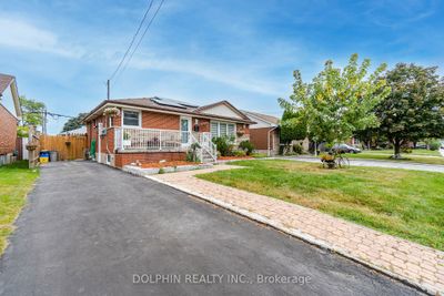 165 Toby Cres, House other with 3 bedrooms, 3 bathrooms and 3 parking in Hamilton ON | Image 1