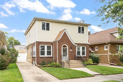 7324 W Lunt Ave, Chicago, IL, 60631-1153 | Card Image