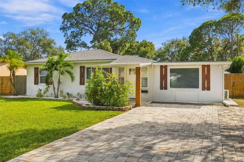 1548 Canterbury Rd N, St Petersburg, FL, 33710-5658 | Card Image