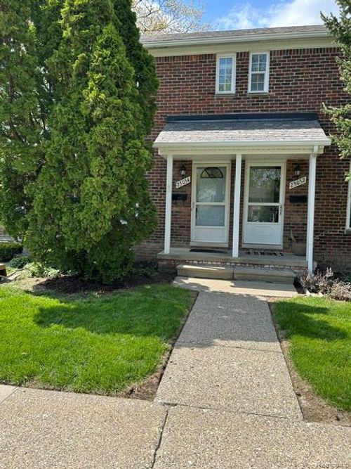 23054 Gary Ln, Saint Clair Shores, MI, 48080-2174 | Card Image