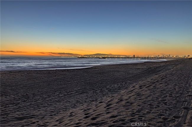 1627 Seal Way, House other with 3 bedrooms, 4 bathrooms and 4 parking in Seal Beach CA | Image 34