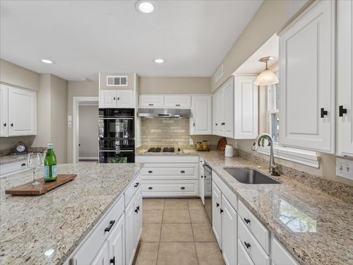 3863 Clayton Rd E, Fort Worth, TX, 76116-7219 | Card Image