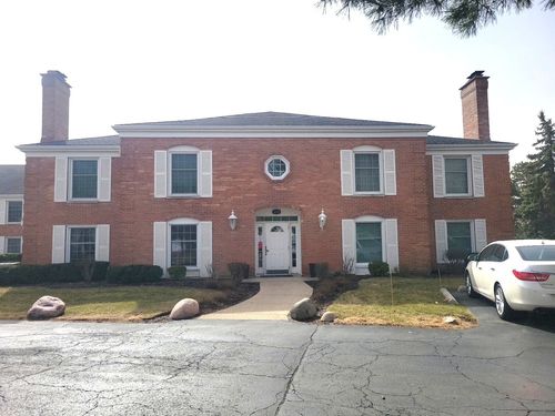 b103-120 Carriage Way Dr, Burr Ridge, IL, 60527-5737 | Card Image