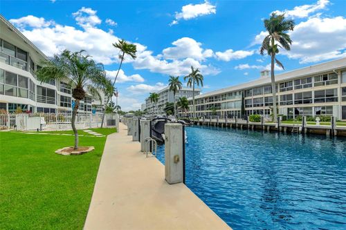 208-3050 Ne 48th Street, Fort Lauderdale, FL, 33308 | Card Image