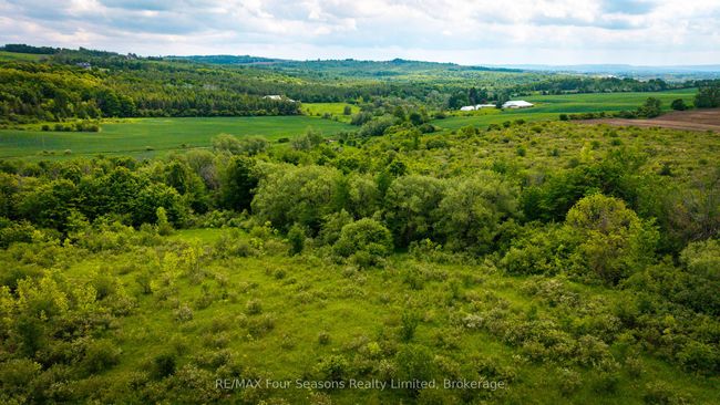 CON 7 21 St Sideroad, Home with 0 bedrooms, 0 bathrooms and null parking in Clarksburg ON | Image 11