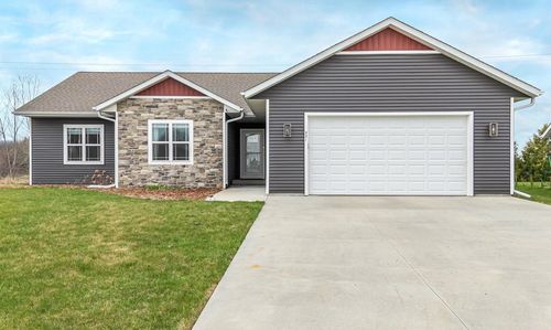 531 S Silver Fox Drive, Kewaskum, WI, 53040 | Card Image