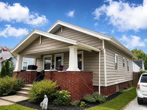 805 Pasadena Dr, Fort Wayne, IN, 46807-2504 | Card Image