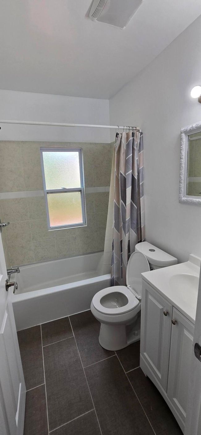 7335 Maple St, House other with 3 bedrooms, 2 bathrooms and null parking in Dearborn MI | Image 17