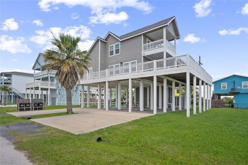 892 Melody Ln, Crystal Beach, TX, 77650 | Card Image
