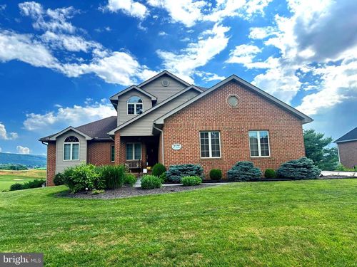 6780 Saint Annes Dr, FAYETTEVILLE, PA, 17222-9441 | Card Image