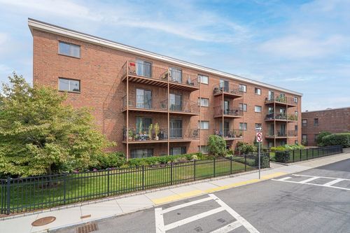 405-26 Waverly St, Boston, MA, 02135-1227 | Card Image