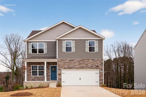 608 17th Avenue Drive Ne, Hickory, NC, 28601 | Card Image