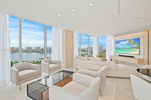 2103-18671 Collins Avenue, Sunny Isles Beach, FL, 33160 | Card Image