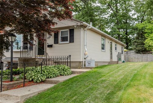 68 Brookside Ave, North Providence, RI, 02911-1538 | Card Image