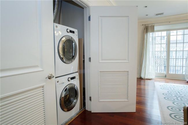 In unit laundry | Image 16