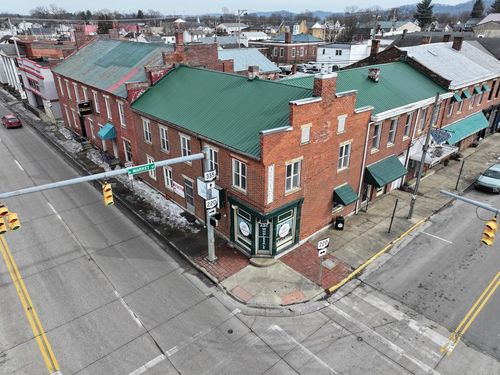 122 S Market St, Waverly, OH, 45690-1317 | Card Image