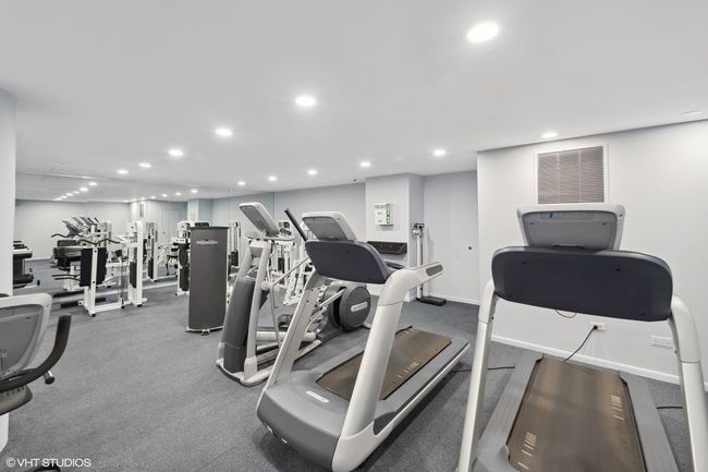 APT-10AS - 2100 N Lincoln Park W, Condo with 2 bedrooms, 2 bathrooms and 1 parking in CHICAGO IL | Image 16
