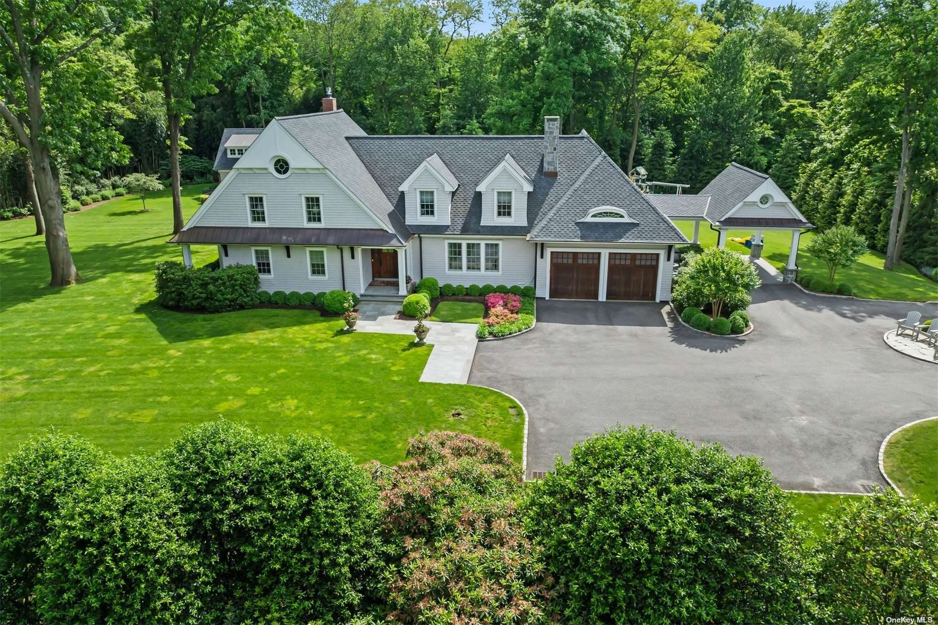 Huxley Dr, Huntington, NY 11743