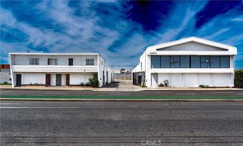 13623 Crenshaw Blvd, Hawthorne, CA, 90250-7812 | Card Image