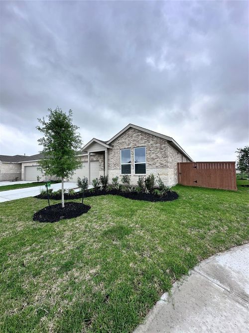 902 Heaven Dr, Beasley, TX, 77417-1312 | Card Image