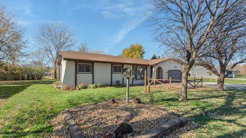 601 Meeker Ave N, Watkins, MN, 55389-1011 | Card Image