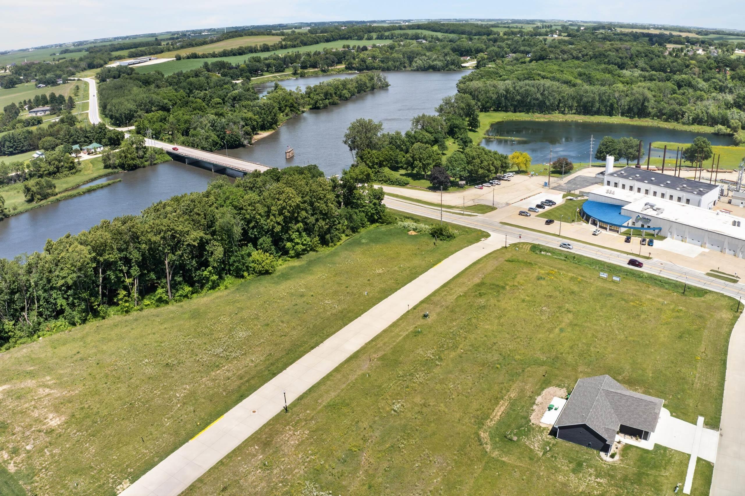 Land in Waverly 2