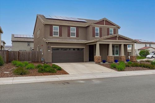 10469 Fendi Way, Elk Grove, CA, 95757-6003 | Card Image