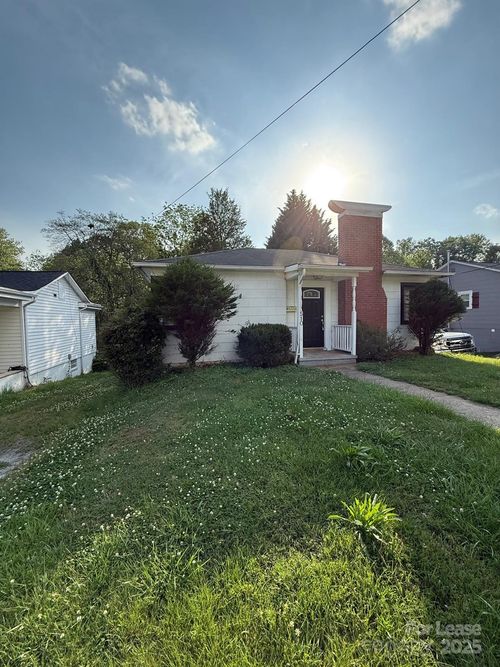 510 Edgewood Dr Sw, Lenoir, NC, 28645-5610 | Card Image