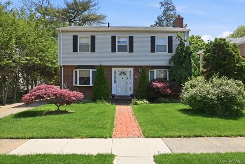 219 Kilburn Rd, Garden City, NY, 11530-1343 | Card Image
