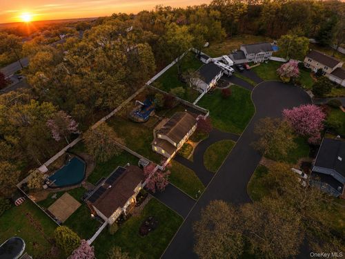 27 Millbury Ln, South Setauket, NY, 11720-1217 | Card Image