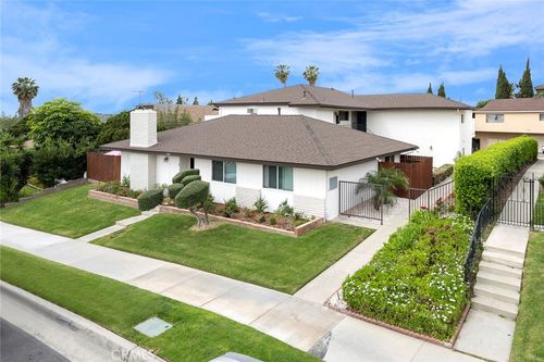 apt-b-1641 Via Mirada, Fullerton, CA, 92833-1642 | Card Image