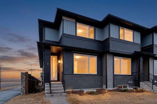 9 Sora Gate Se, Calgary, AB, T3S0M6 | Card Image