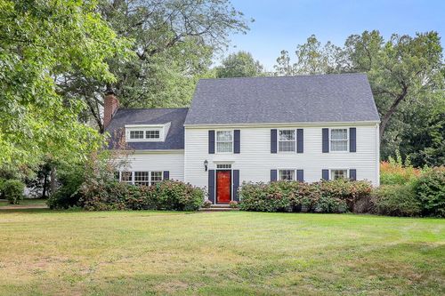 42W641 Jens Jensen Ln, St. Charles, IL, 60175-8213 | Card Image